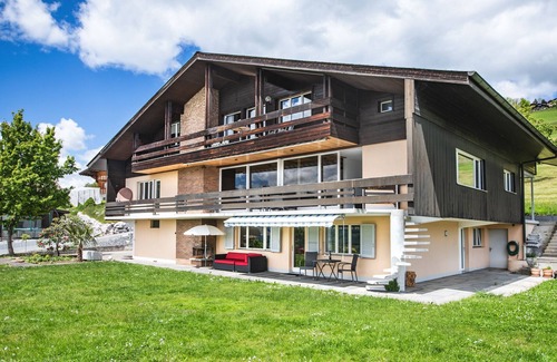 Aeschlen ob Gunten Apartment | "little lizard" An apartment for two
