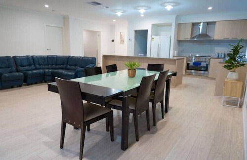 Donnybrook House | Little Paradise away from your Homen