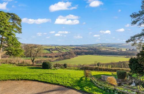 Umberleigh House | Little Silver Nugget