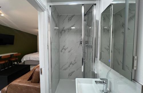 Palmers Green Apartment | Little studio flat