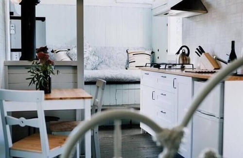 Drummond North House | Little Vineyard Caboose