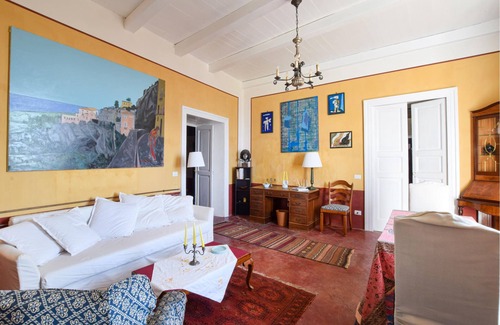 Amantea Apartment | Live in style in this beautiful vacation apartment with sea view in Amantea.