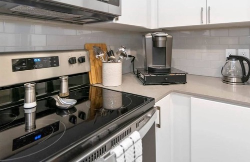 Towson House | LIVE*WORK*STAY*HOME | 2 Bedroom in Towson