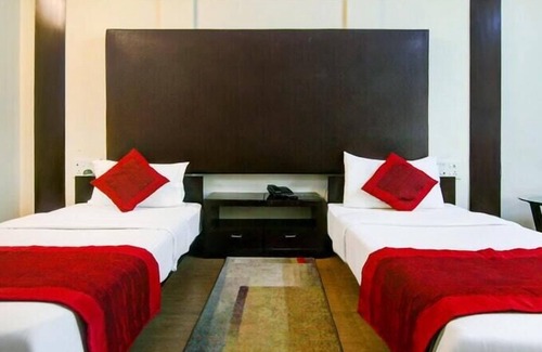 Housing Board Colony Hotel | Liveinn Style