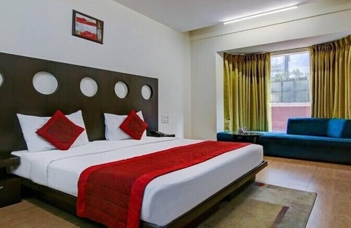 Housing Board Colony Hotel | Liveinn Style