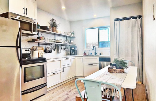 Livermore Apartment | Livermore Firefly Guesthouse - Family Friendly - near Downtown!