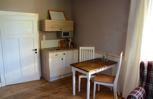 Dassel Apartment | Living in the mill building, surrounded by green meadows.