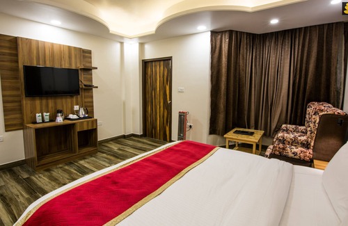 Chail Resort | LivingStone Mountain Retreat Chail Premium Room