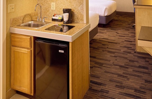 Sharonville Hotel | LivINN Hotel Cincinnati/Sharonville Convention Center