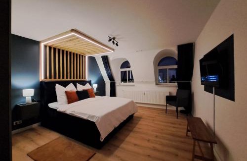 Center Apartment | LIVORA Altstadt Wilhelmshaven - Stilvoll - Zentrumsnah - TV-Streaming - Balkon - Nordsee - Badewanne