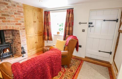 West Ashby House | Lizzies Cottage