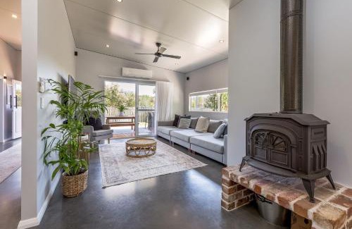 Dunsborough House | LJ's Hideout