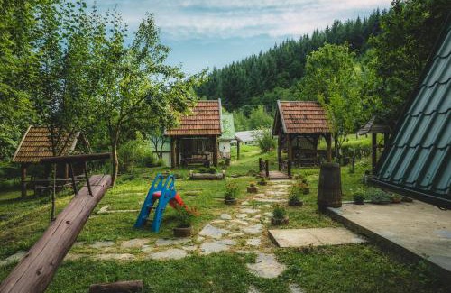 Konjic Ski Chalet | Ljetna bašta "LISIN"Bradina Konjic