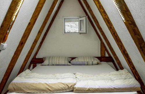 Konjic Ski Chalet | Ljetna bašta "LISIN"Bradina Konjic