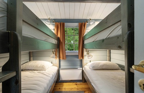 Dombas Hotel | Ljoshaugen Camping