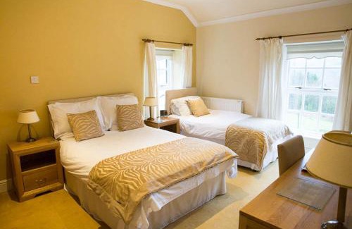 Merthyr Tydfil House | Llwyn Onn Guest House