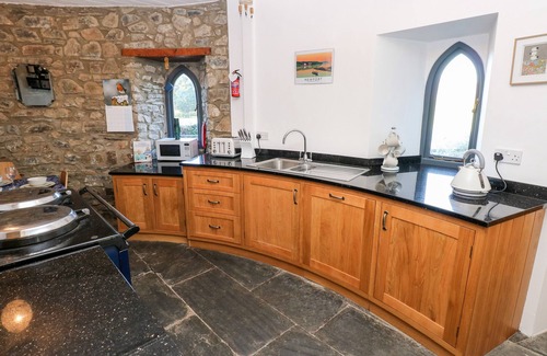 Newport Cottage | Llwyngwair Lodge