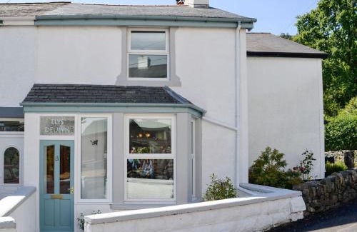 Trefriw House | Llys Deulyn