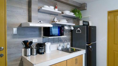 Dumaguete Apartment | Lm's Retreat 2BR Condo Unit Marina Spatial