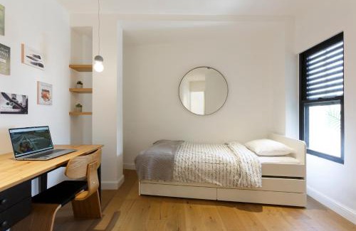 Old North Apartment | Localz - Bazel Central Apartment With Balcony