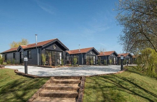 Rookley House | Located at the tranquil viewpoint area of Rookley Park.