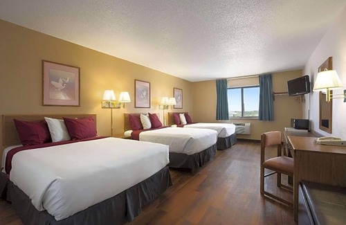 East Las Vegas Apartment | Located off Interstate 25, this Las Vegas .