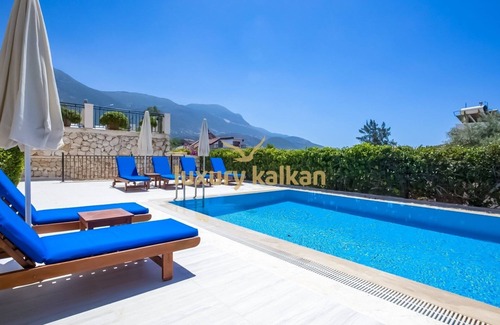 Kaleici Villa | Located on Kalkan's Kalamar road, with a capacity of six people.