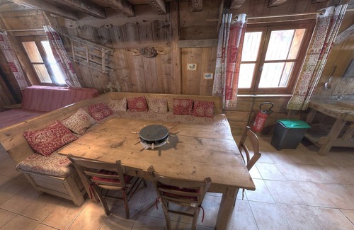 La Cote-d'Arbroz Apartment | Location Dans un Chalet Haut Savoyard de Lappartement Le Boitet