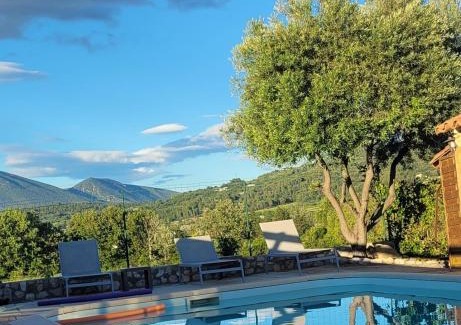 Apt House | Location Gite avec Piscine Luberon ARTEMISS