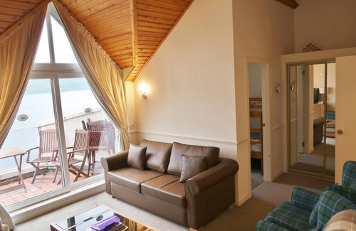 Kinloch Rannoch House | Loch Rannoch Highland Club Lochside Lodge 08