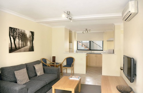 South Perth Apartment | Lodestar Waterside Apartments