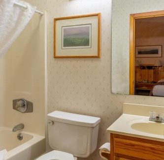 Hill City Hotel | Lodge at Palmer Gulch