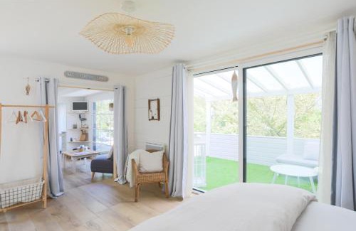 Ploubezre Apartment | lodge avec vue sur la rivière
