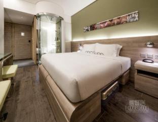 Mong Kok Hotel | Lodgewood by Nina Hospitality Mong Kok