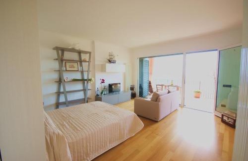 Poggi Apartment | LOFT BAYVIEW