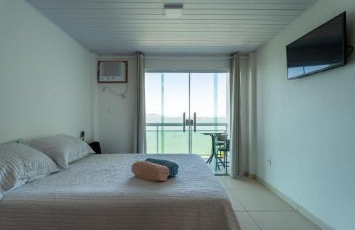 Sahy Apartment | Loft com varanda e vista para o mar em Mangaratiba