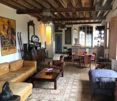 Brechamps Apartment | Loft industriel aux Grands Moulins de Ruffin