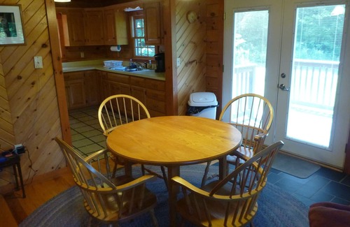 Julian Cabin | Log cabin in quiet setting only 15 miles from Penn State & 2 state parks