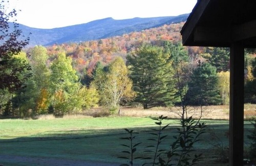 Thornton House | Log Home in Beautiful Mountain Valley