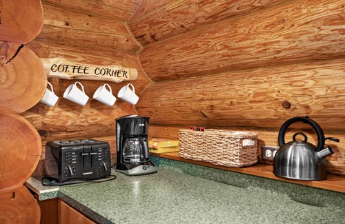 Beaver Bay Cabin | Log home-Lake Superior view, peaceful, wooded, private, near trails, sauna 2026