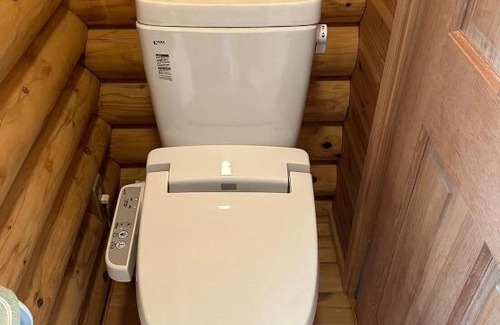 Shirahama Apartment | LOG HOUSE 白浜 -Shirahama- Dog run, hot springs, BBQ, and sauna! PET OK