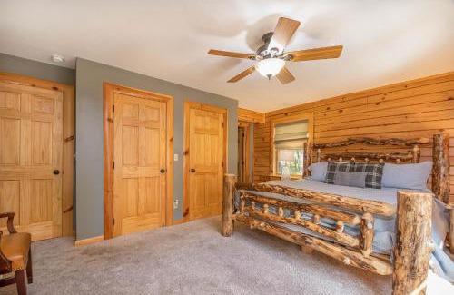McHenry House | Log Me Inn
