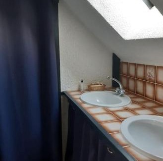 Rieux Apartment | Logement à 6 km de Redon, à 35 km de la mer