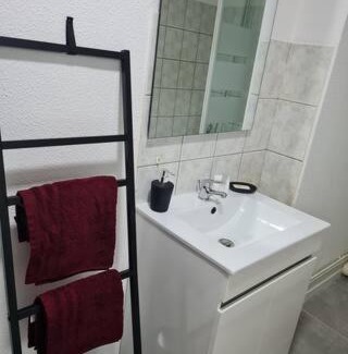 Vieux-Charmont Apartment | logement calme avec 2 chambres