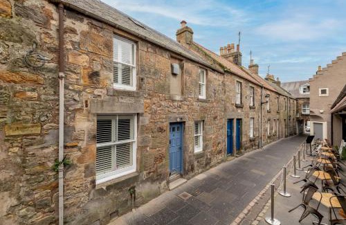St. Andrews House | Logies Cottage