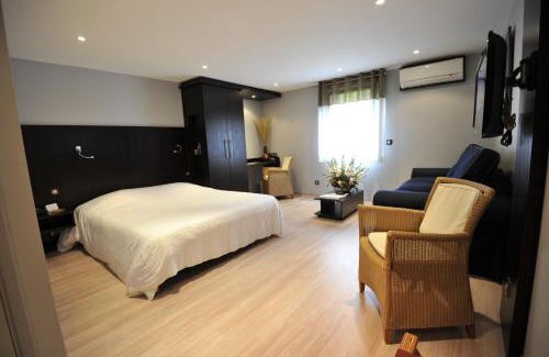 Vandoeuvre-les-Nancy Hotel | Logis Cottage Hotel