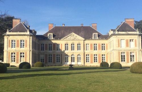 Courcelles-sous-Moyencourt Apartment | Logis de l'orangerie