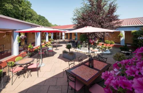 Golbey Hotel | Logis Hôtel Atrium Epinal Golbey