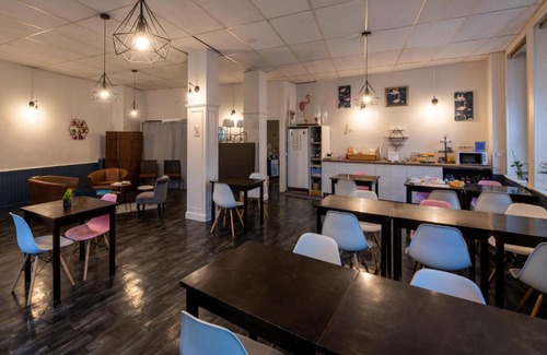 Buzancais Hotel | Logis Hôtel Au Croissant