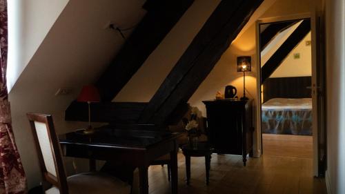 Blaisy-Bas Hotel | Logis Hôtel L'Orée des Charmes et son restaurant L'évYdenCe